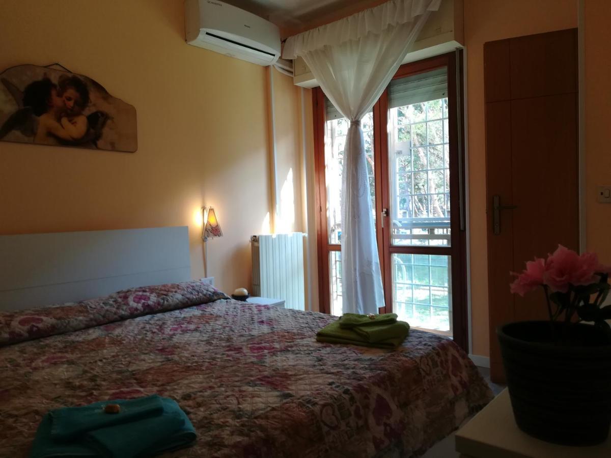 Il Girasole Di Ostia Apartment Ngoại thất bức ảnh